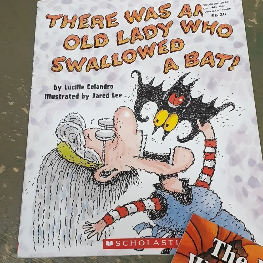 Bundle‎ of 5 Halloween books.